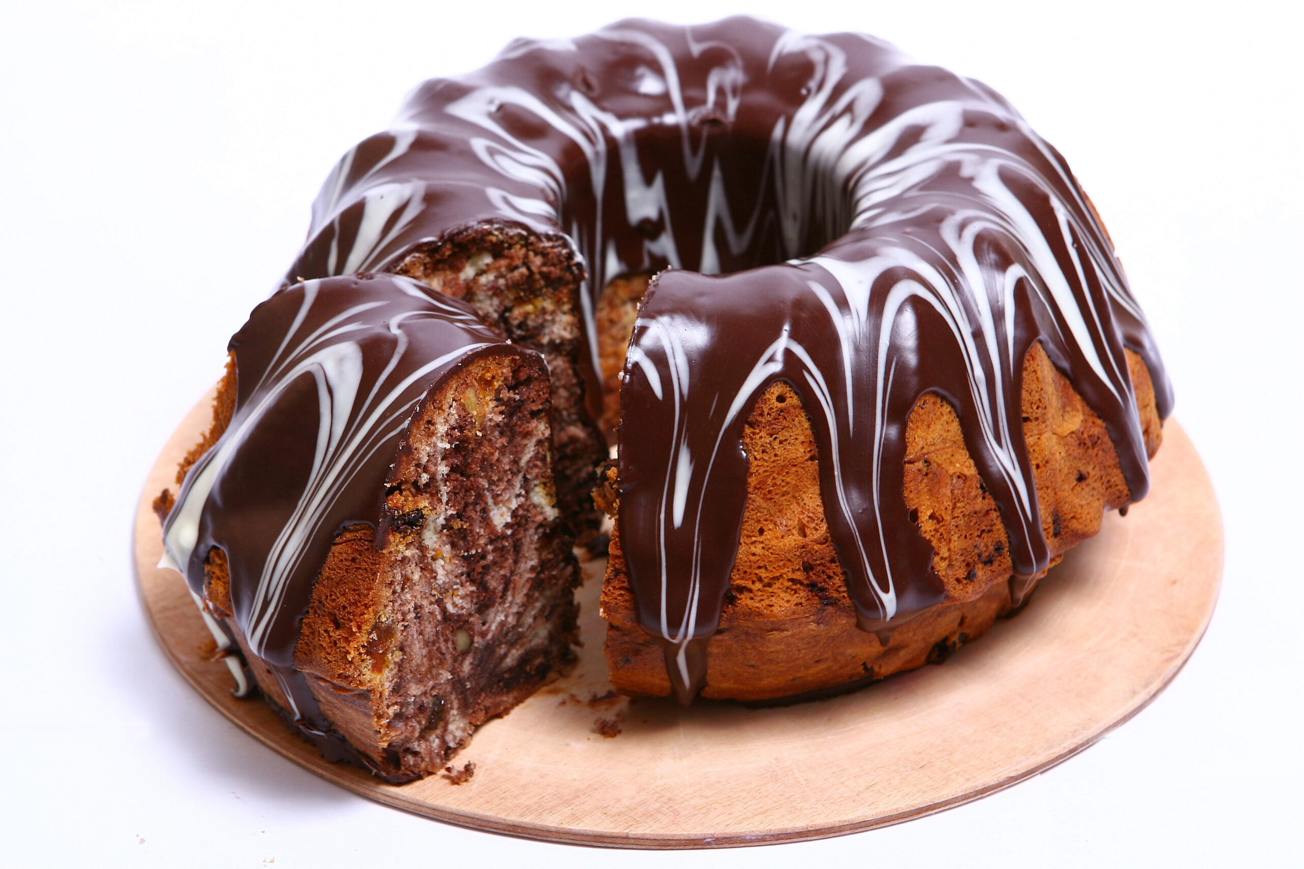 Bolo de Cenoura com Cobertura de Chocolate: Uma Receita Clássica e Deliciosa